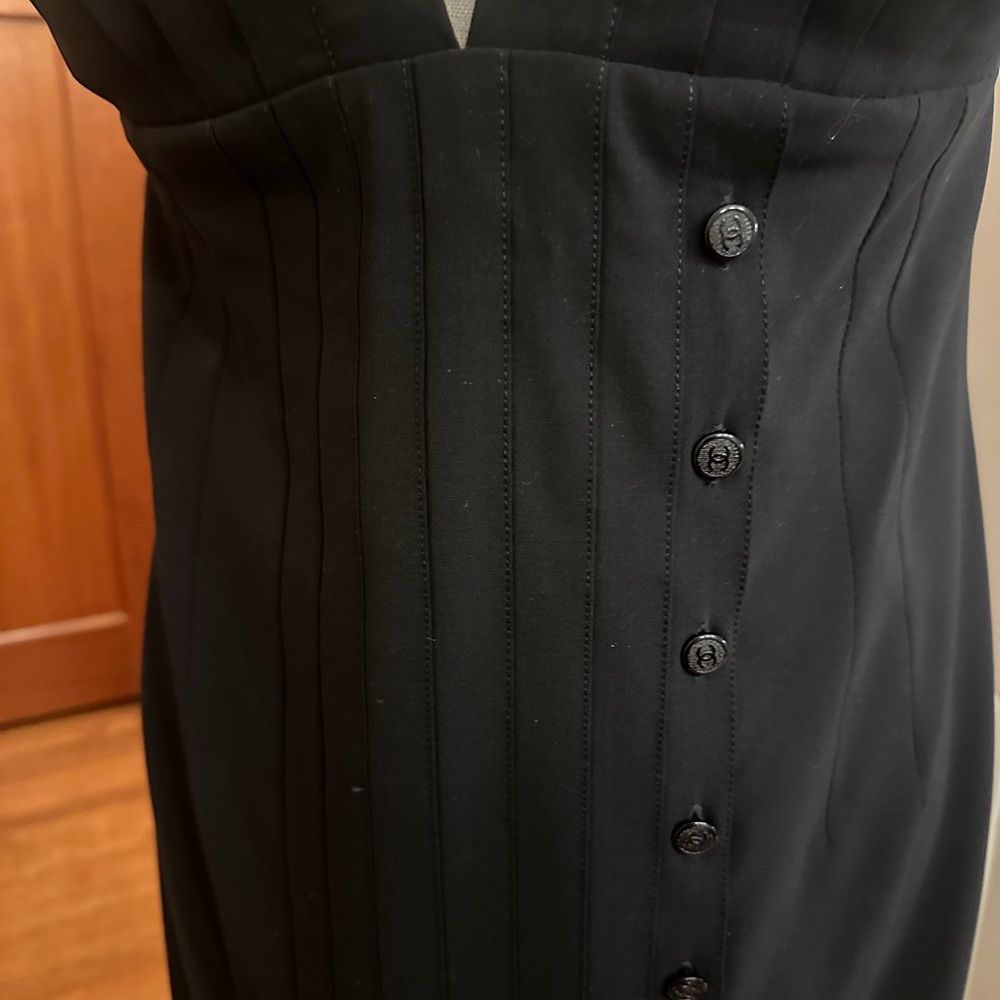 Pre-Loved CHANEL Black Pleated V‑Neck Button-Front Midi Dress - Picture 3 of 10